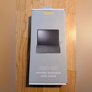 Heyday Wireless Keyboard with Stand - BNIB